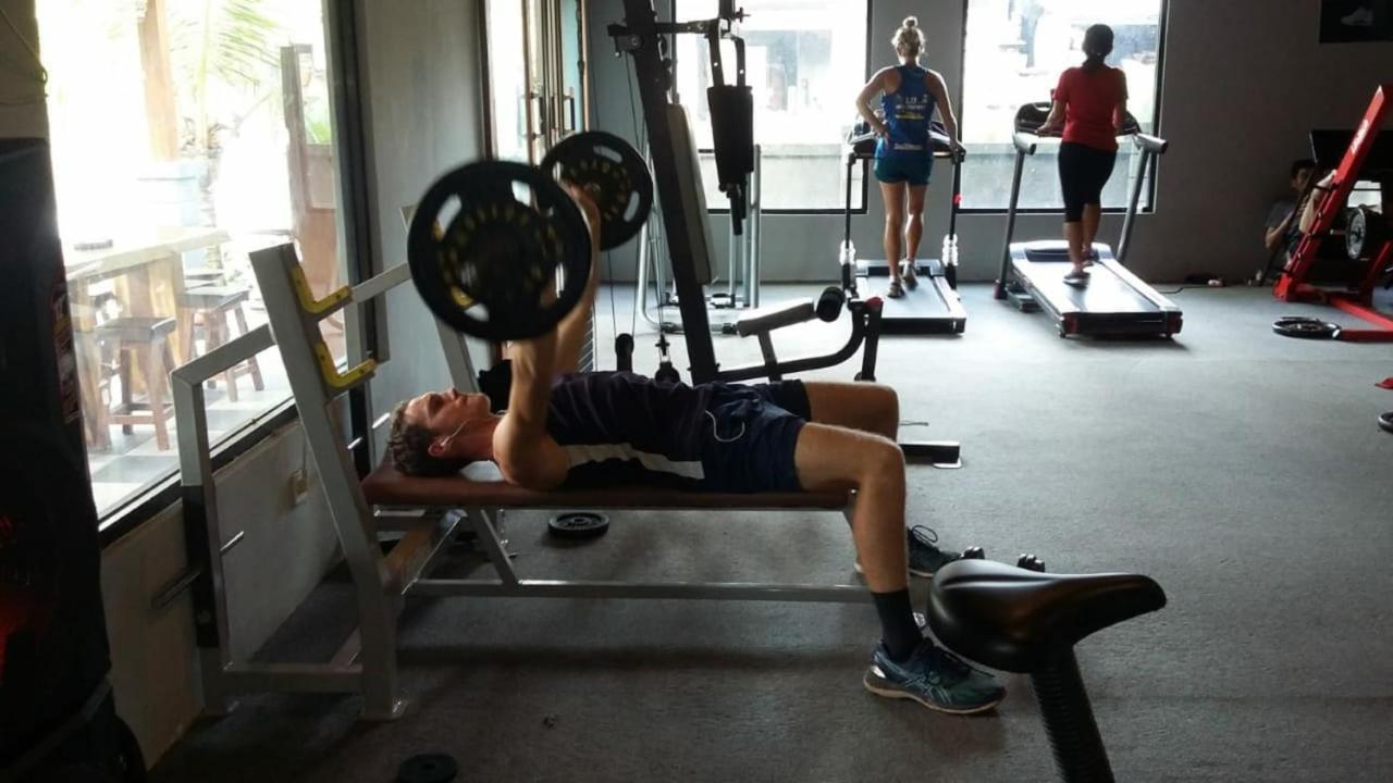 Uma Caming Villas & Gym Тегаллаланг Экстерьер фото